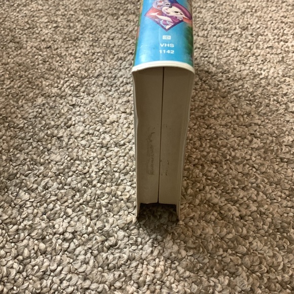 Walt Disney classic ‘The Rescuers down under’ Black Diamond Edition VHS - Picture 4 of 7